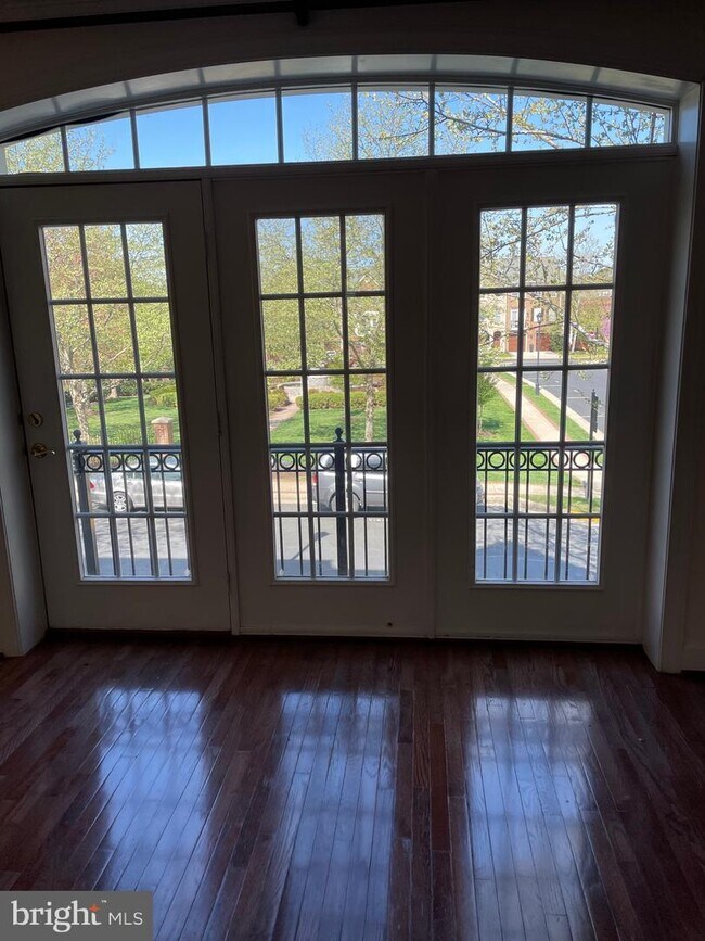 Foto del edificio - 110 Herndon Mill Cir