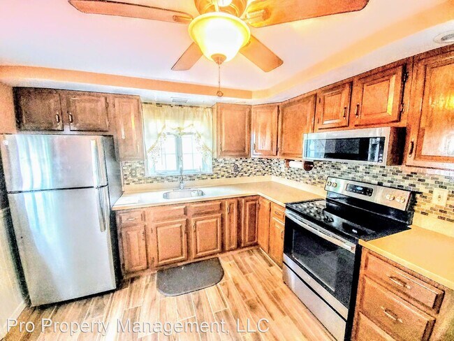 Building Photo - 4 br, 2 bath House - 136 WILMOT ROAD