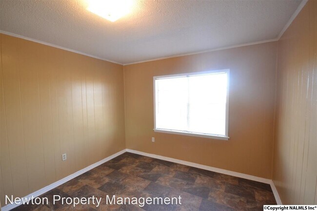 Foto del edificio - 3 br, 1 bath House - 11850 Snake Road