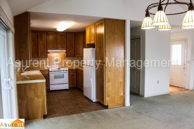 Building Photo - Cute Cottage In Ashland