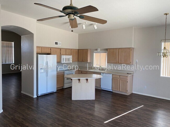 Foto del edificio - Northwest Living at it's Finest! 3 Bedroom...
