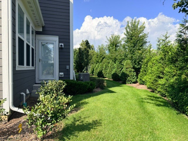 Foto del edificio - 2104 Weatherbee Ln