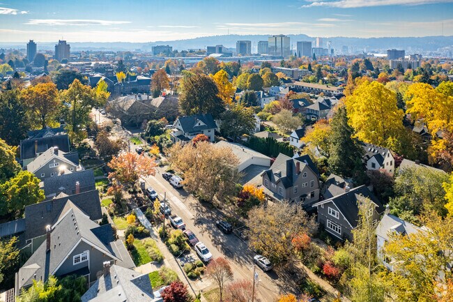 Aerial Photo - 2121 NE 17th Ave