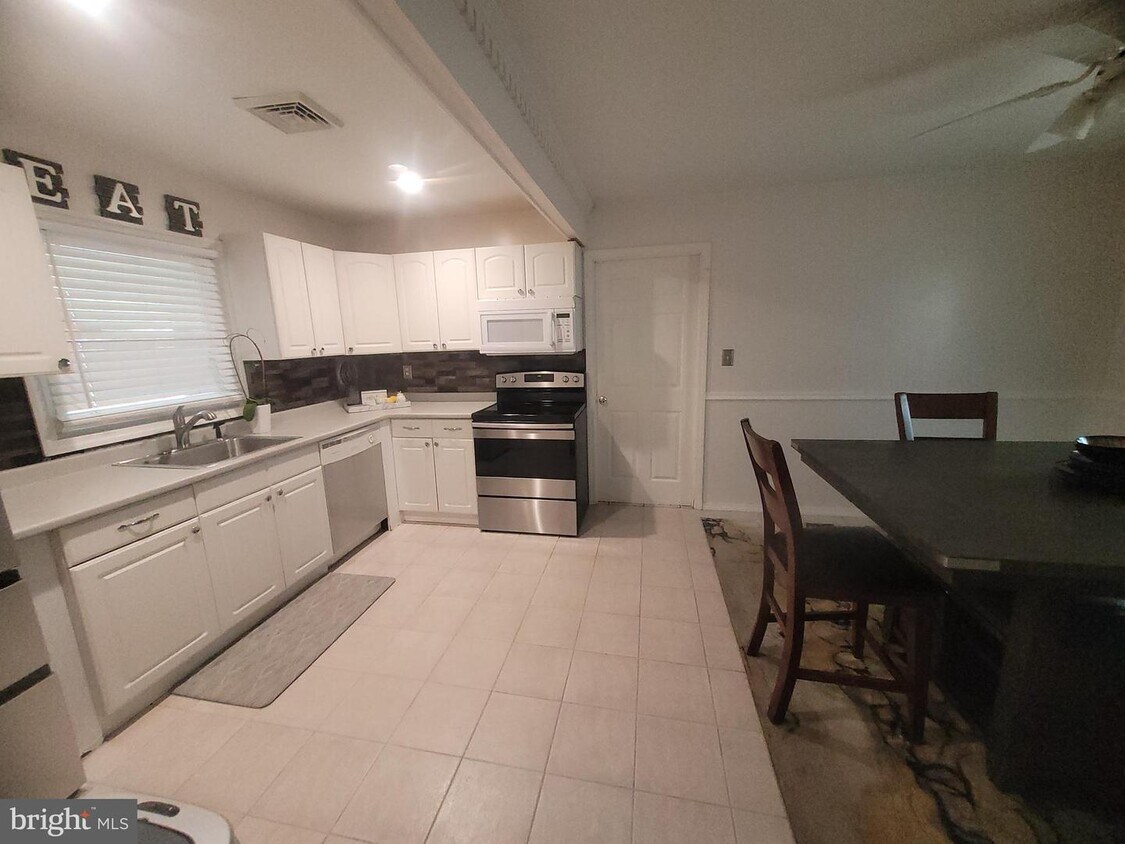 36 Belmont Ln, Willingboro, NJ 08046 House Rental in Willingboro, NJ