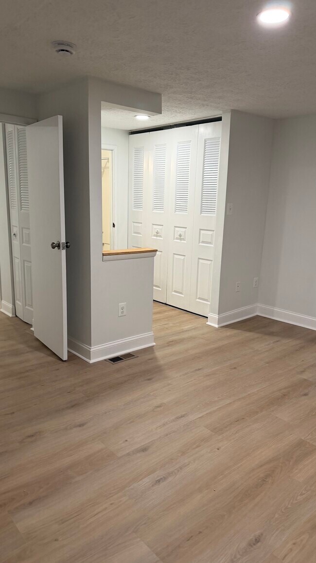 Foto del edificio - 4 Avonshire Ct