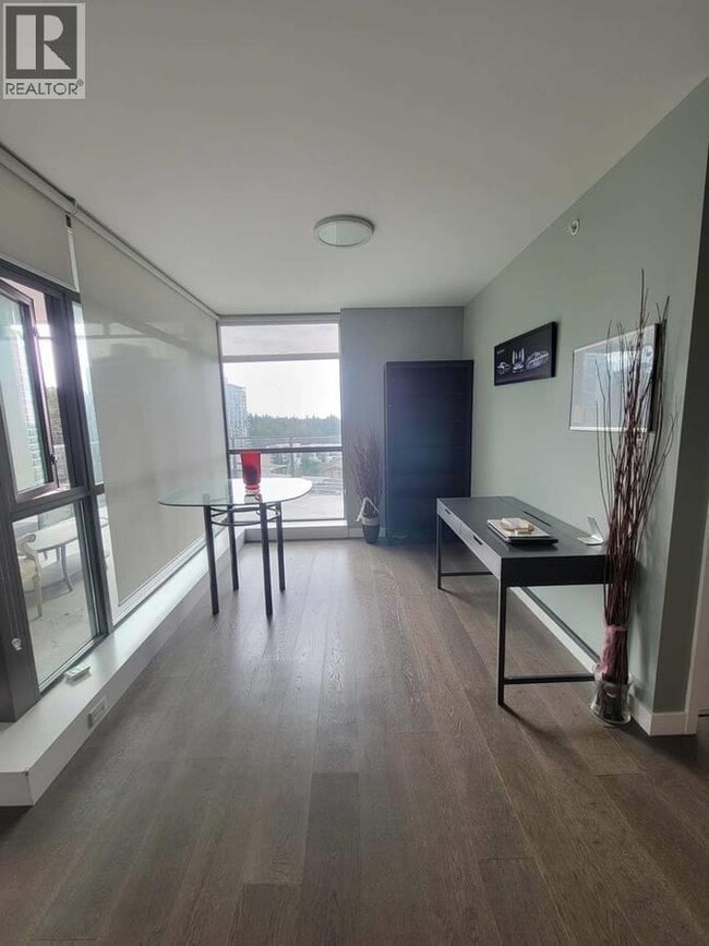 Building Photo - 5782 Berton Ave