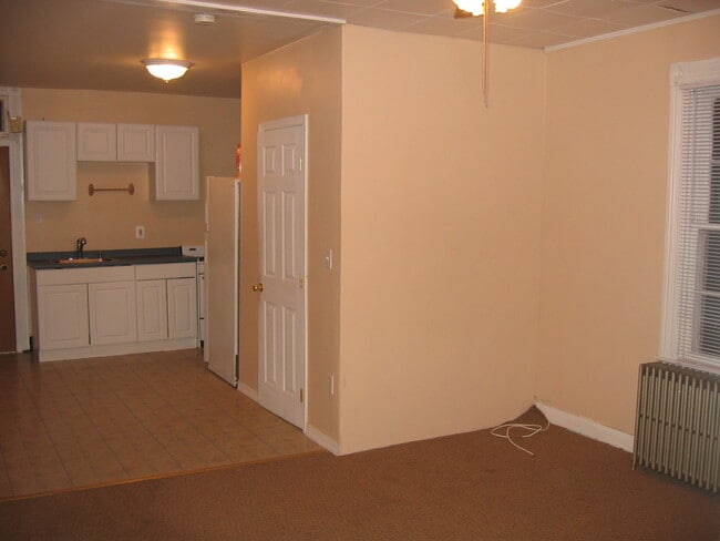 Building Photo - Three-Bedroom Townhome in Remington/Wyman ...