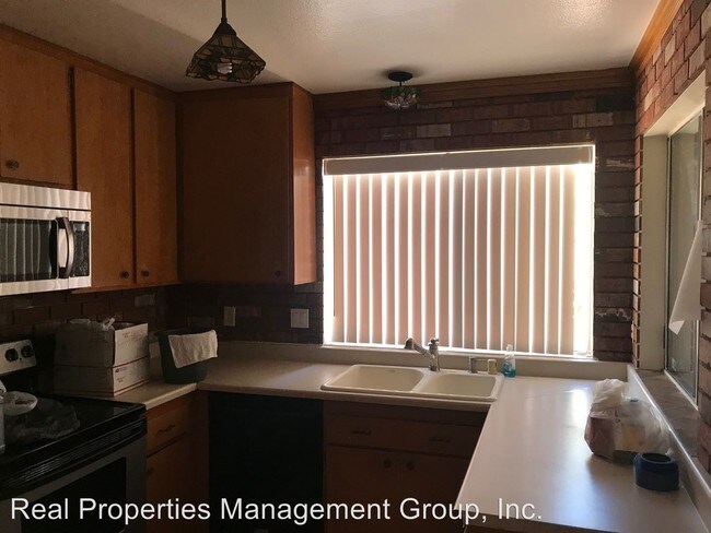 Foto del edificio - 3 br, 2 bath House - 5824 LA Jolla Way