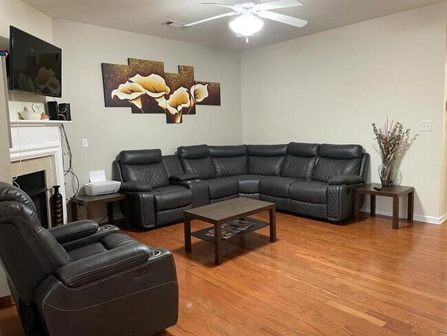 Foto del edificio - 3193 Creston Park Ct