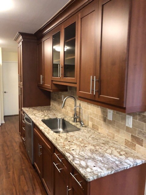 Foto del edificio - 32B Foxboro Ct