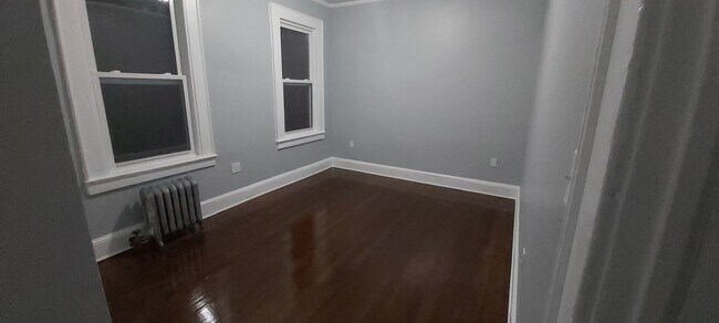 Foto del edificio - 396 Chadwick Ave