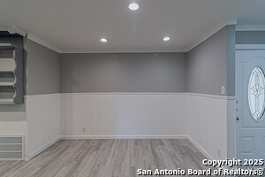 Building Photo - 326 Renee Dr