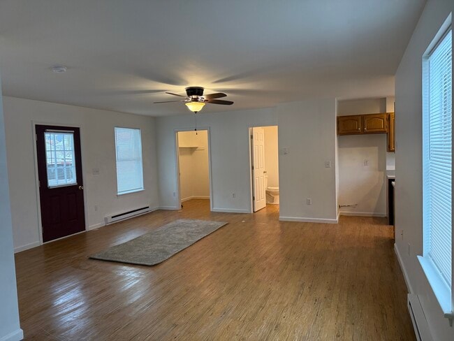 Foto del edificio - 10 Locust Ln