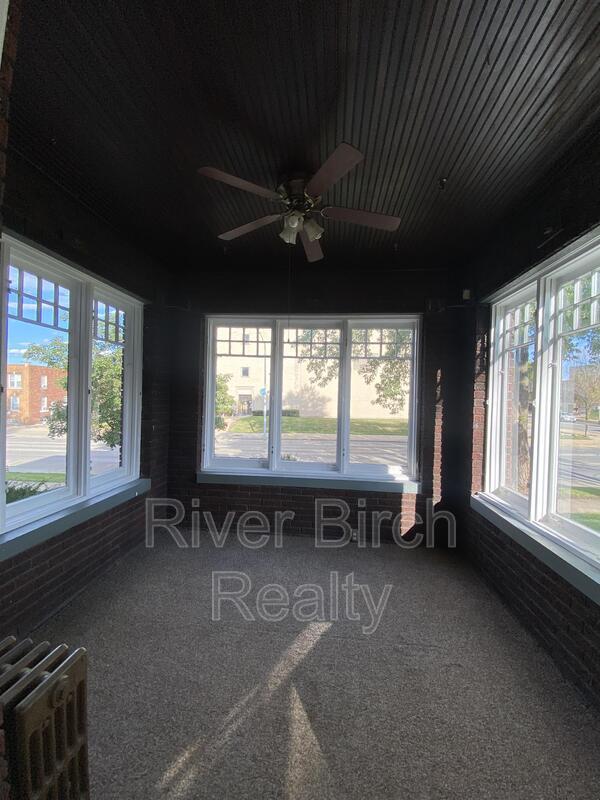 Building Photo - 619 South 5th Street - 1