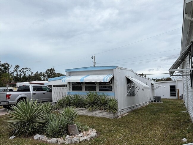 Photo - 4108 10th St Ct E House