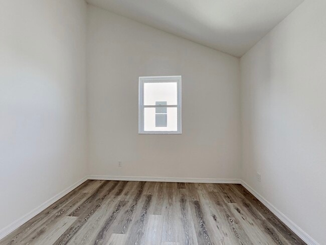 Building Photo - 1274 Jade Pl
