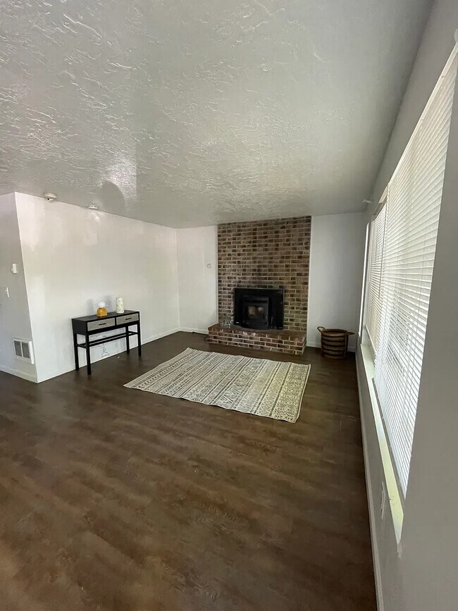 Foto del edificio - 3380 SE 1st St