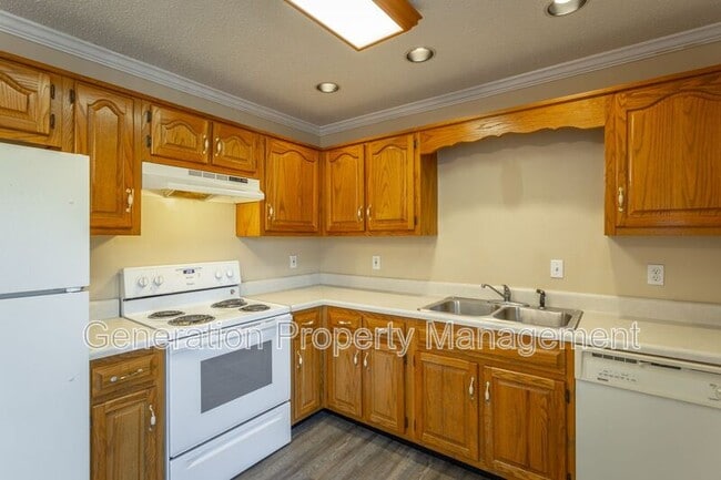 Building Photo - 4841 Brighton Ln