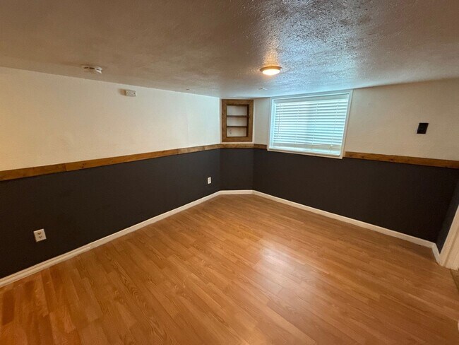 Foto del edificio - 745 E Street Northeast