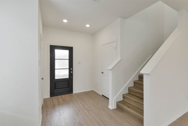 Foto del edificio - 3015 Wedgewood Cv Wy