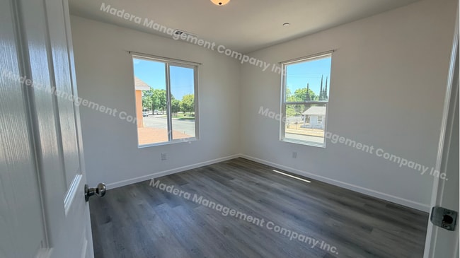 Building Photo - Villa De Ramon Apartment