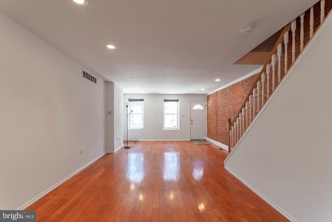 Building Photo - 1428 S Bancroft St