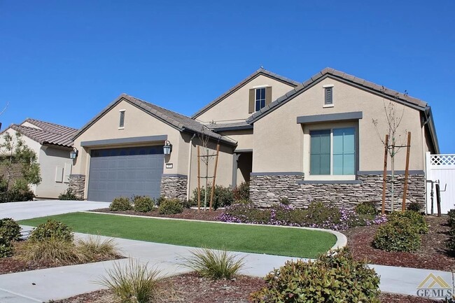 Building Photo - 14000 Barbon Beck Ave