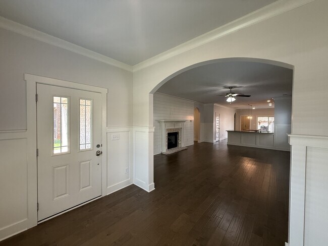 Building Photo - 22 Desert Oak Ct SW