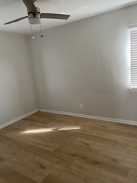 Foto del edificio - 14320 Condon Ave