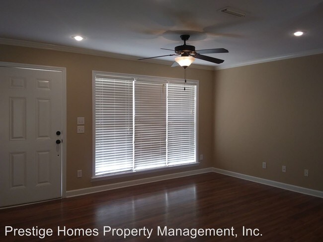 Foto del edificio - 3 br, 2 bath House - 303 Heath Street