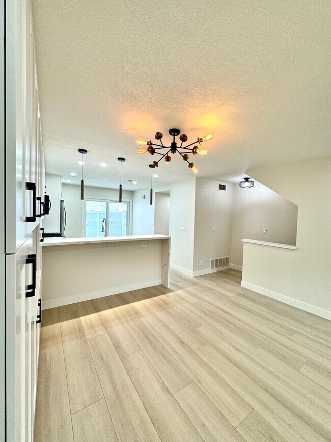 Foto del edificio - 421 Manhattan Ave