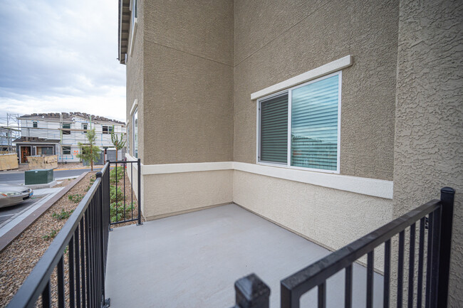 Building Photo - 2731 Amber Glow LN