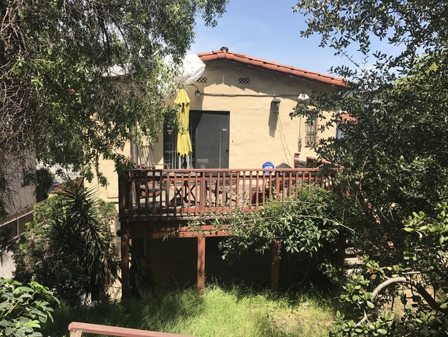 Building Photo - 3818 Los Feliz Blvd