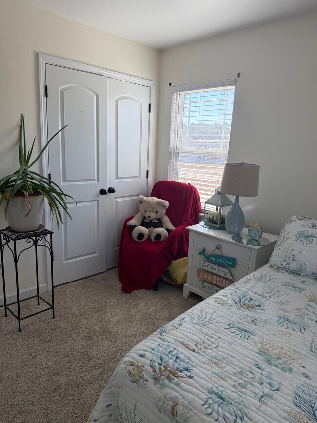 Foto del edificio - 423 McCall Dr