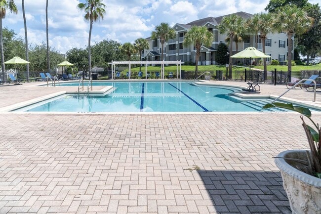 Building Photo - 4360 Summer Landing Dr