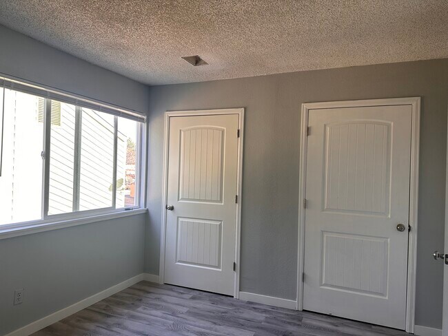 Ventana del primer dormitorio - 976 S Peoria St