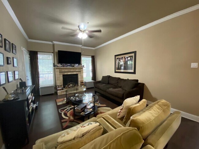 Building Photo - 7950 N Stadium Dr