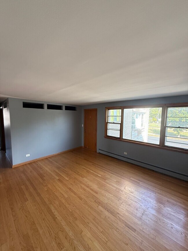 Foto del edificio - 3556 N Nagle Ave