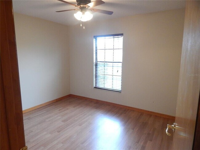 Foto del edificio - 4506 Lake Trudy Dr