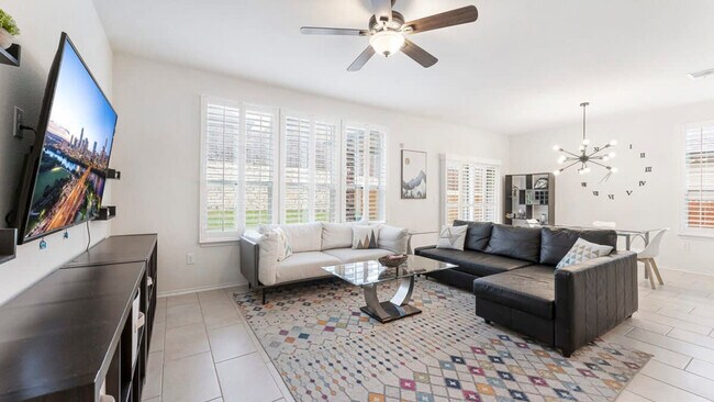 Foto del edificio - 7301 Altidore Dr