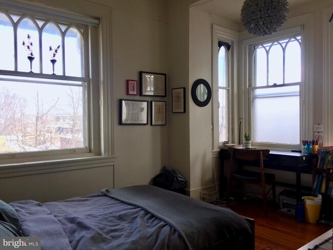 Foto del edificio - 1300 Pine St