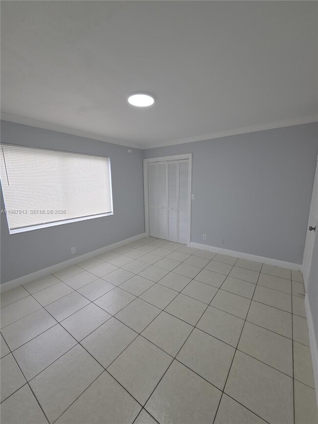 Foto del edificio - 11005 SW 1st St