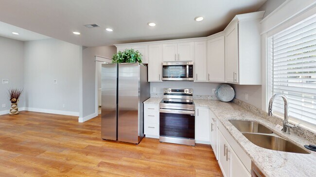 Foto del edificio - $1550 per Bedroom | 4BR in Fort Sanders | ...