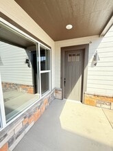 Building Photo - 938 Schlagel St