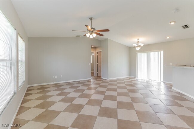 Building Photo - 2423 Dongola St