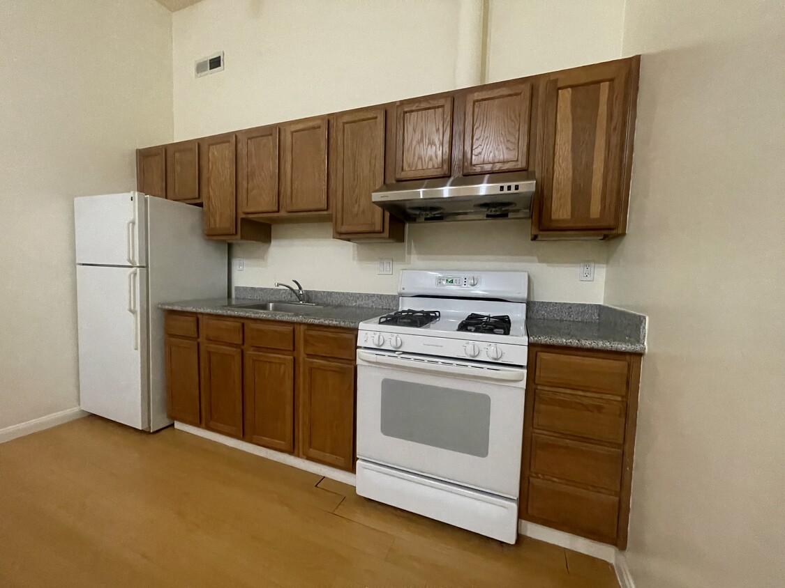 Foto principal - Large Two Bedroom in North Beach!!