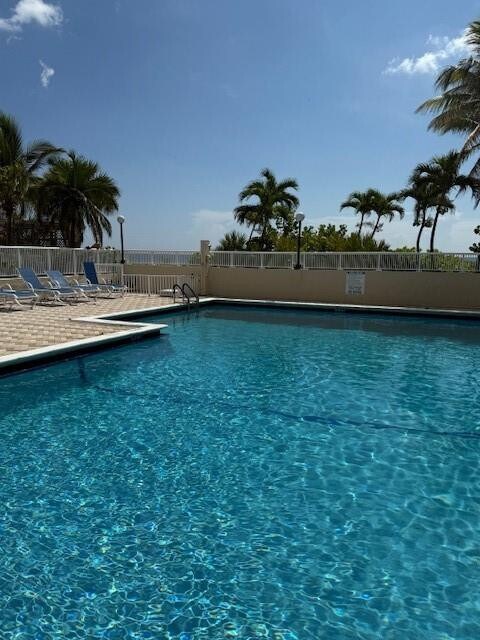 Foto del edificio - 1800 S Ocean Blvd