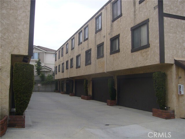 Building Photo - 45 Alice St