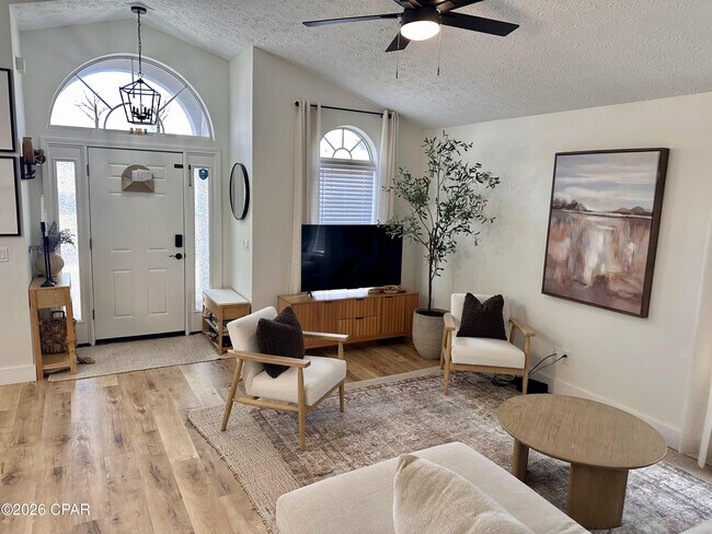 Foto del edificio - 113 Seagrass Wy