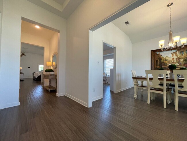 Building Photo - Terra Vista Beauty!